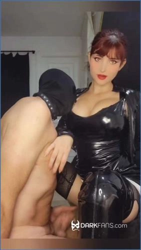 Scat Porn Featuring Facesitting with Domina Marbella- Femdom Shit Video - Scat Download