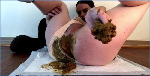 Emily Milk Smears and Eats Her Kaviar in Knockout Shemale Scat Video - Scat Download