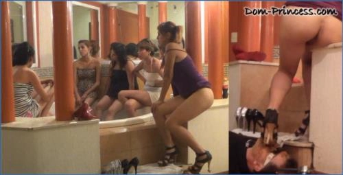 Mexican Femdom Wild Shitting and Peeing in The Jacuzzi Toilet Man - Scat Download