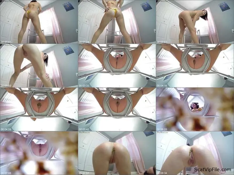 PooAlexa's Pantyhose Poop & Outdoor Smearing - Scat Thrills screenshot