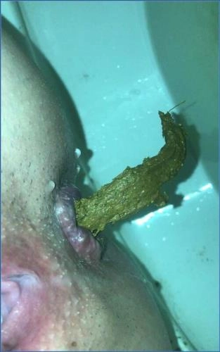 Missellie's Wild Puke and Smearing Round - Toilet Slave Defecation Fun - Scat Download