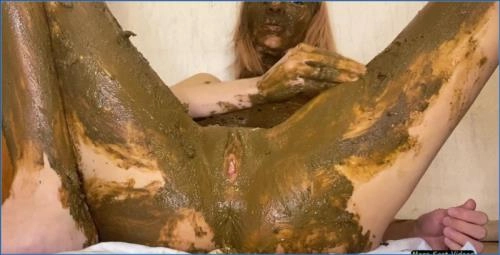 Veronika's Extreme Enema and Diarrhea Solo - Nasty Shitting - Scat Download
