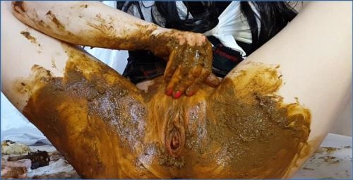 Anna Coprofield Takes Charge with Prolapse and Fingering in Polish - Scat Download