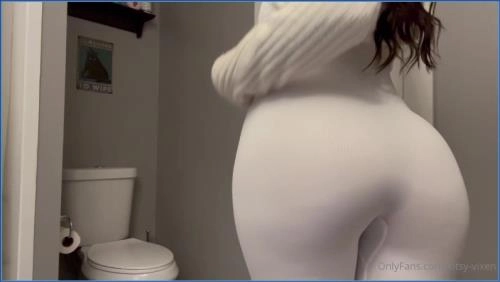 Queen Kitsy's Scat Fills the Room with Yoga Farts and Kaviar Smears - Scat Download