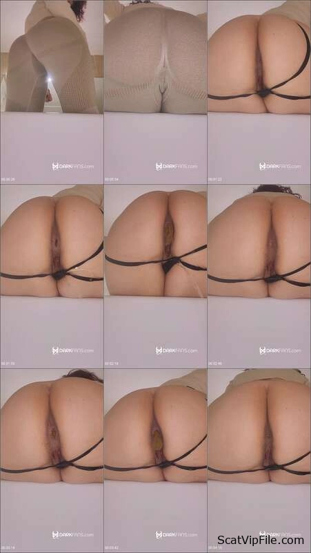 Domina Marbella Shits and Dominates in Scat Toilet Slavery Release screenshot