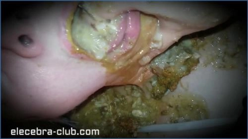 Elecebra's MILF Scat Frenzy: From Shitting to Diarrhea Dominance - Scat Download