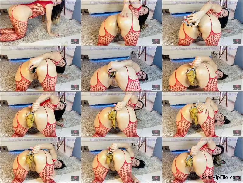 Valeria Gz Defecates with a Speculum in Extreme Diarrhea Play screenshot