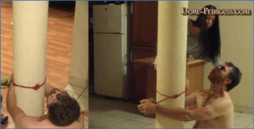 Spanish Latina Domme Delivers Wild Peeing and Sadomasochism Action - Scat Download