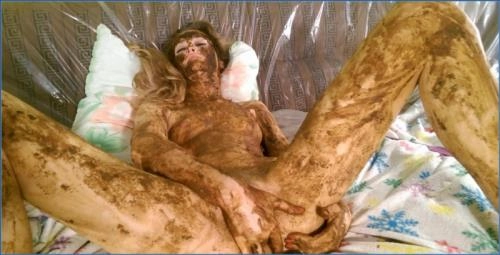 AstraCelestial's Dirty Shit Eating and Peeing Orgy - Lesbian - Scat Download