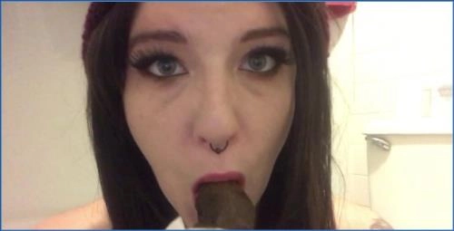 Missellie Takes You on a Dirty Haul Through Puking, Pissing - Scat Download