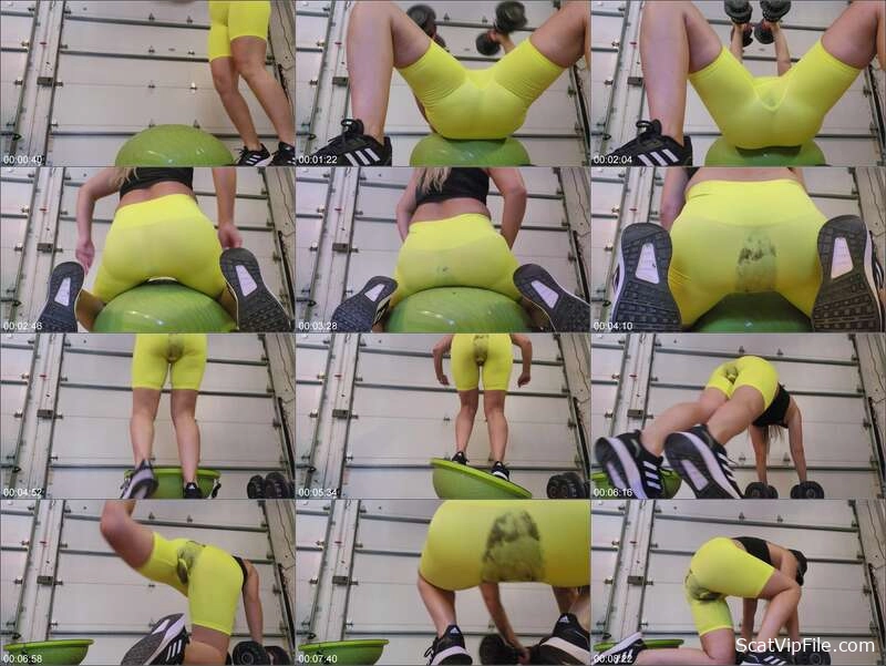 BetweenMyCheeks Solo Video: Workout Gone Wrong with Full Scat Action screenshot