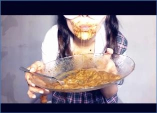 Scat Lina Eats and Smears Fresh Poop in Mucky Shitting Frenzy - Scat Download
