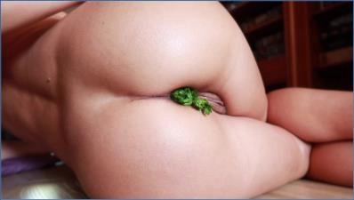 Sabrina Dacos Shits, Smears, and Eats Her Own Kaviar - Scat Kink - Scat Download