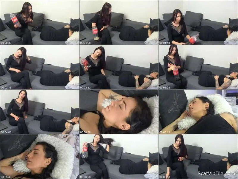 HotDirtyIvone Hardcore Burping and Piss Kaviar Fetish with Sarah screenshot