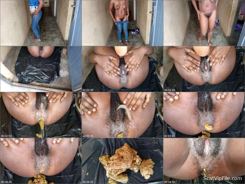 Ebony Princess- Copro Video with Piss and Defecation Before Shopping screenshot