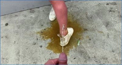 Devil Sophie Delivers Extreme Scat and Pissing in Garage - Scat Download