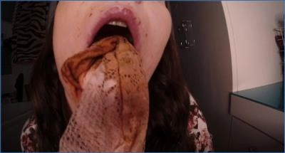 Sarah and Angie in Extreme Lesbian Scat and Diarrhea Play - Scat Download