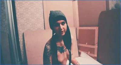 Dirty Betty Pushes Limits in Real Crazy Breakfast with Enema Pooping - Scat Download