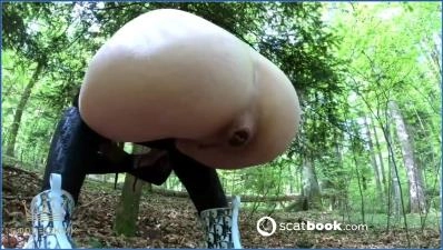 Godess Kink aka TeenScatGodess Delivers Filthy Morning Forest Scat and Pee - Scat Download