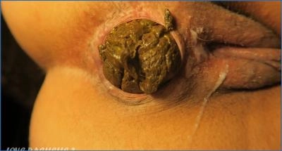 Hardcore Pissing with Love Rachelle in Close-Up Shits- Super Detail! - Scat Download