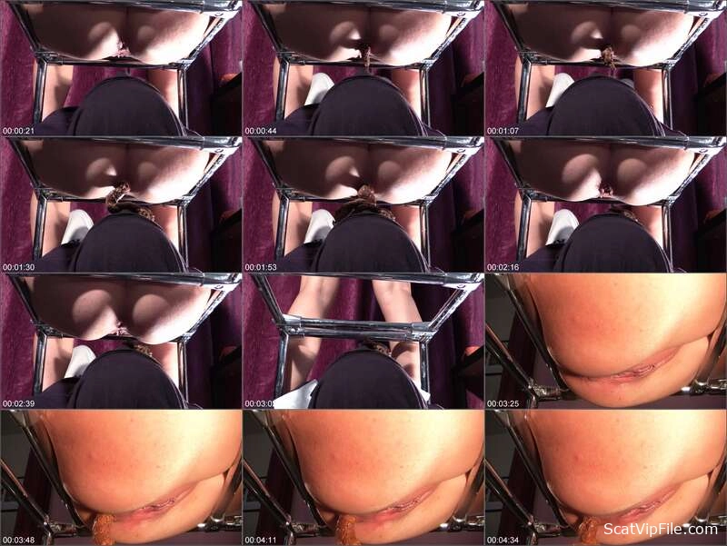 Watch Diana Shit and Fart in Shit from the Goddess 3 💩 screenshot